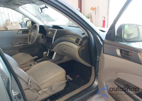 2013 Subaru Forester 2.5X из США, поврежденный, VIN JF2SHABC2DH409575